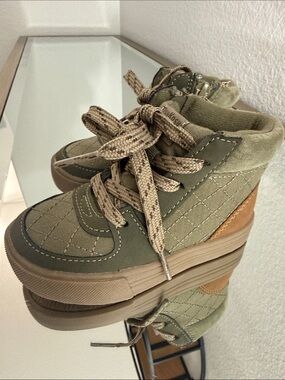 OshKosh B'gosh Olive Green Quilted High-Top Sneakers